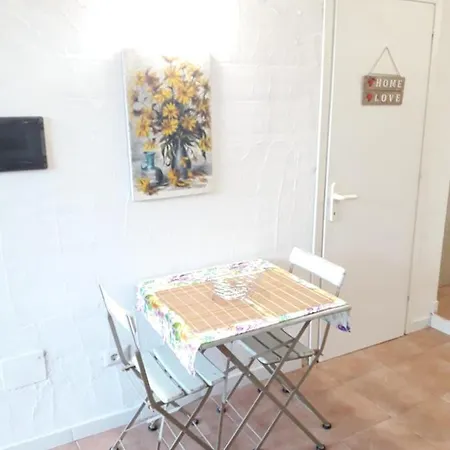 Monolocale Arianna Con Giardino Privato E Piscina * أولبيا