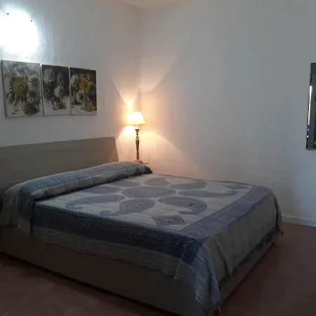 Appartamento Monolocale Arianna Con Giardino Privato E Piscina
